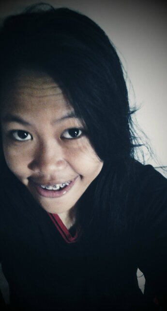 Meysi Amalia | 18 mei 1998 |SMAN 1 MARIORIWAWO