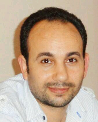 مصرى مؤمن بالثورة وأهدافها ، هى ثورة واحدة  #Jan25 
مش دولجى ومش عسكرى ومش اخوان ومش سلفى ومش حاجة