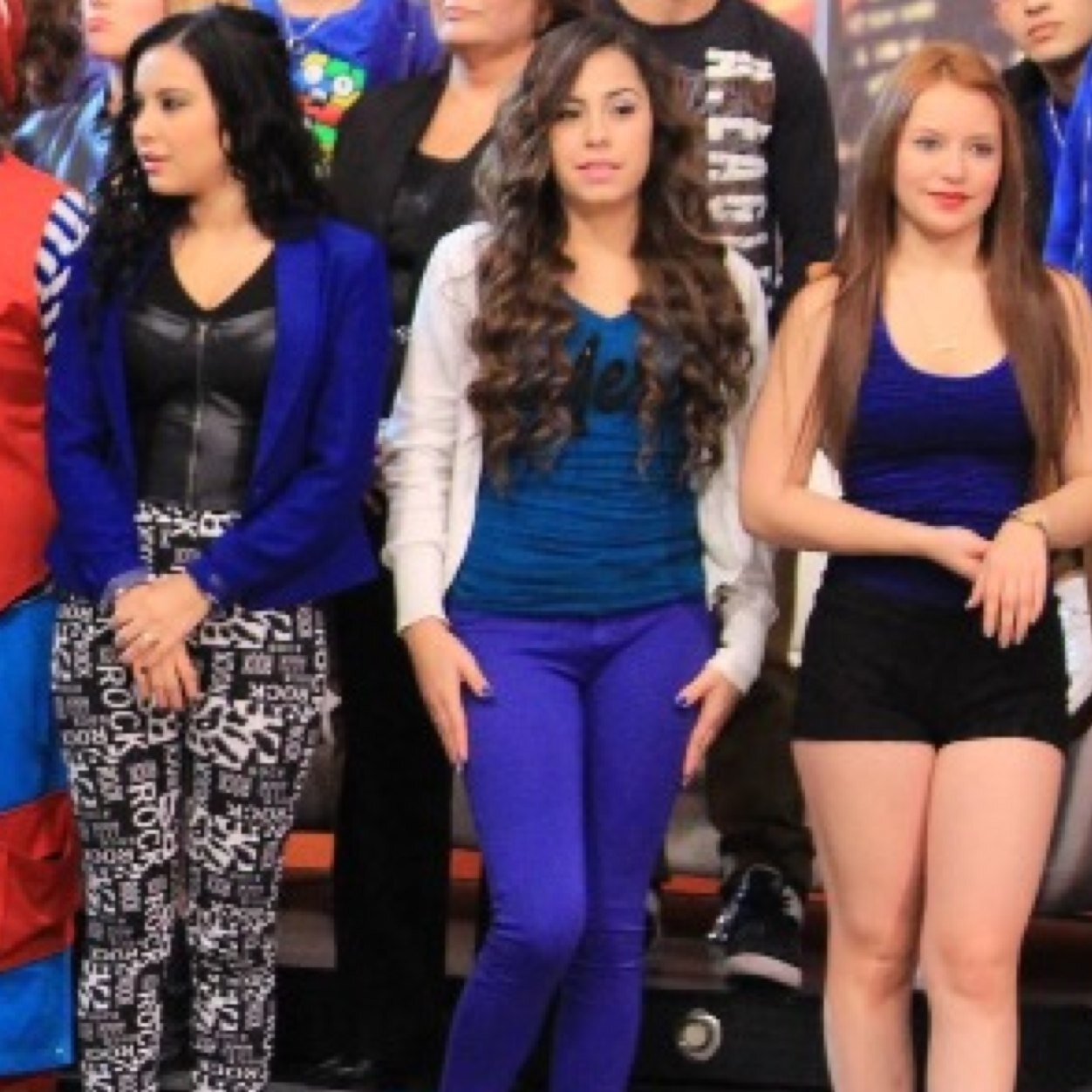 Destardes de 3:00 a 4:30 !! no te lo pierdas, solo por Multimedios Tv :)