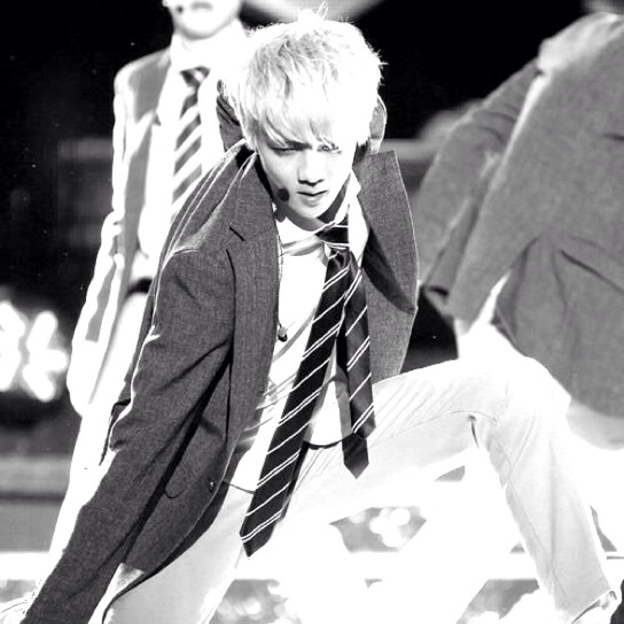 EXOのSEHUNbot。botの意味わかる奴だけこい。 1/1 俺の本垢→@sehun_bot412_2