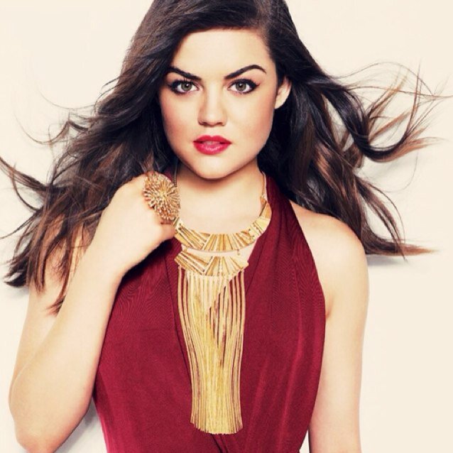 Younger sister of #Heather older sister of Ali and Saph, Hunter by blood, sweet and innocent until my family is messed with {18+/DI/#TS/Single/RP}