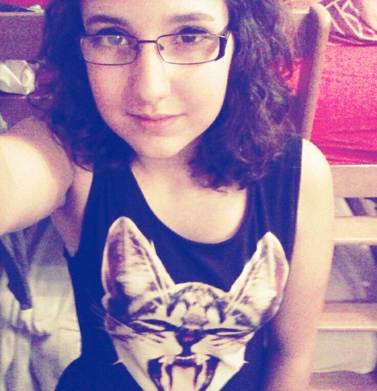 follow_mee_1DD's profile picture. 