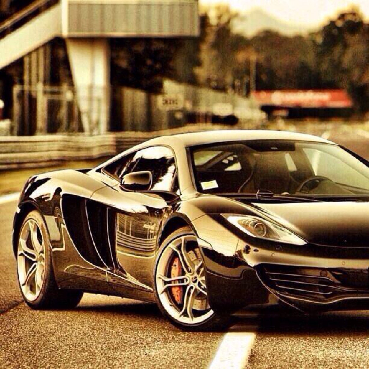 Tweet me a picture of any nice car you have seen and I'll tweet it
