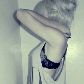 Hot kiss ..