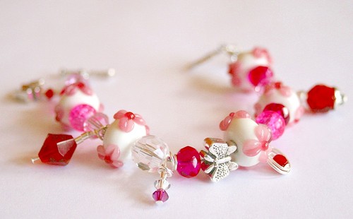 Jewelry made of lampwork beads, seed beads, glass and more
