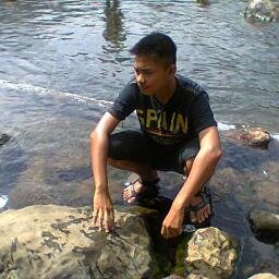 I'm single!! follback?? just mention with me. and i will follback you :)
