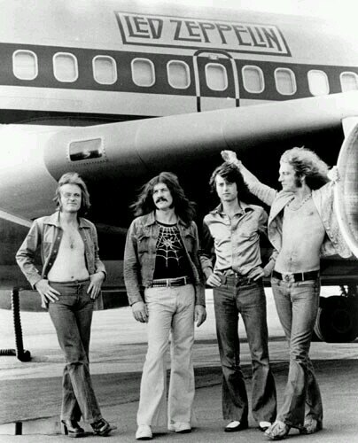 Vocalis :Robert Plant ,Guitarist : Jimmy Page, Bassist : John Paul Jones ,Drummer : John Bonham and Stairway to Heaven