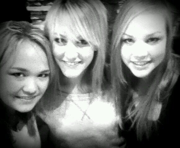 _FrancescaRae's profile picture. 