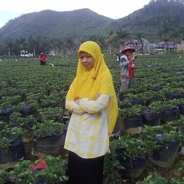 Bahagia itu Simple, Ikhlas dan tetap tersenyum dlm menghadapi smua masalah.. ^Keep Smiling^