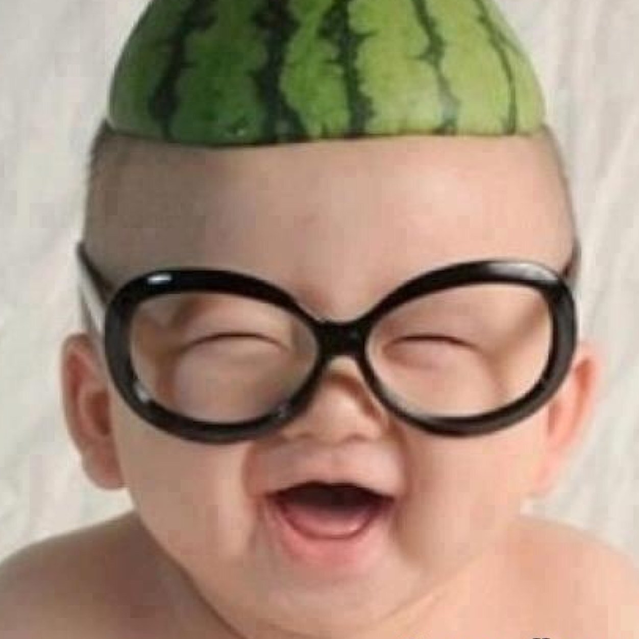 Follow me & I'll make sure your Mama & Papa get face fucked with my 2 juicy watermelons •¿• #iCu