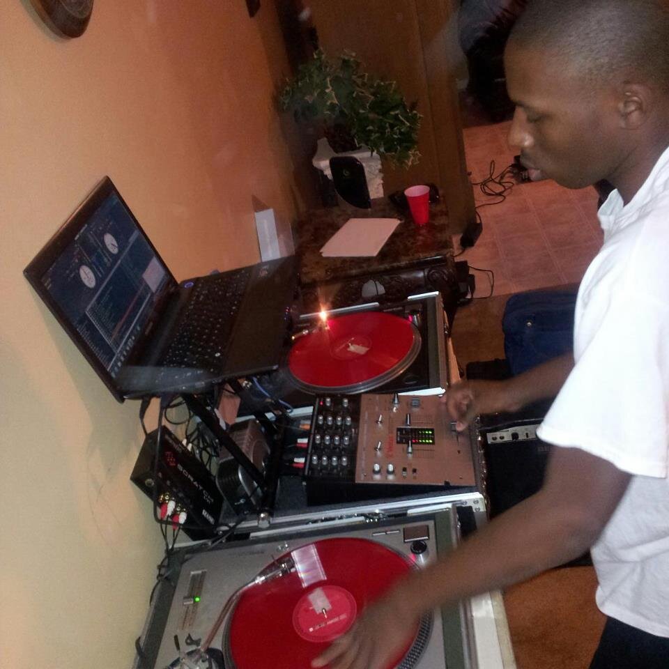 Bullcitysdjtj1's profile picture. Best Dj to graduate 2k13. For booking contact at ygentertainment@ymail.com, or call 919-268-3038. Follow the label #NCAT17 #SSP #SNARESIPHI #2K13 #S4S