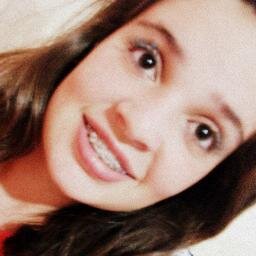 Follow me . Thank you (Siga-me . obrigado)