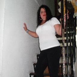 Soy cubana, escritora. Correctora de prensa en Invasor

Gran fan de Tokio Hotel. 
A cuban writer, fan of Tokio Hotel. I love the love of the Kaulitz twins.