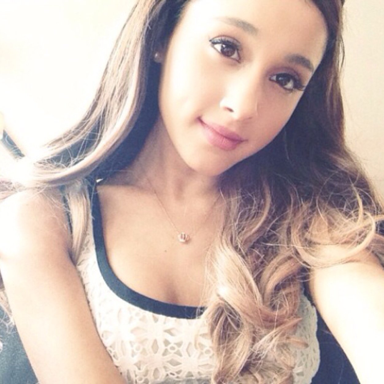 | 18 | looking for friends |lookin for fun | single | RP/FL|