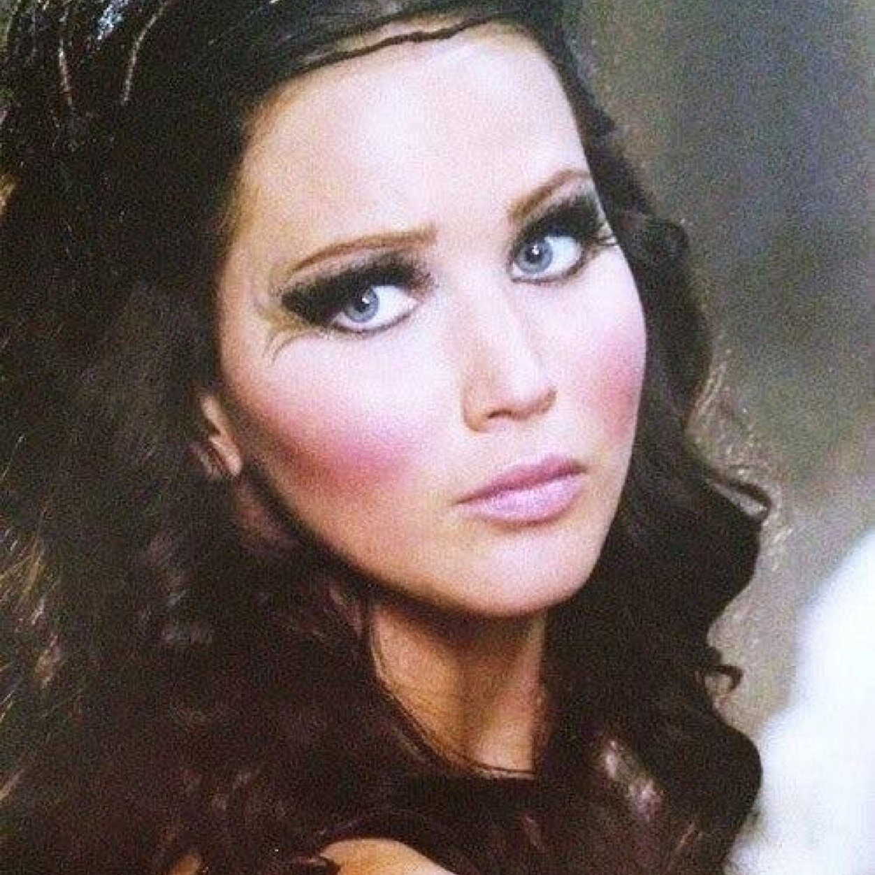 Katniss Everdeen (@MrsEverdeenJH) / Posts / X, image size:1252x1252