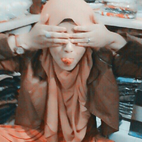 lella_cullen's profile picture. Be Your Self :)