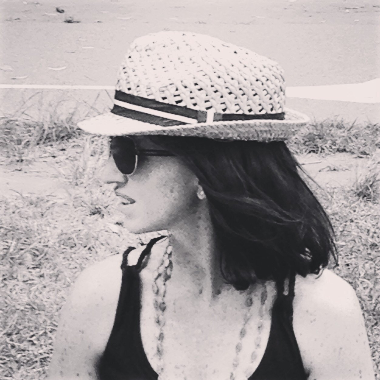 An urban aggie, grain marketing/finance, travel lover, business chick and average cook A mum of 3 Happy in my work boots or Choos.