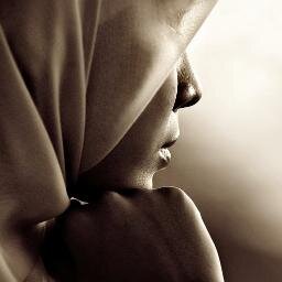 estiprasiwi's profile picture. hidup itu...jalani aja