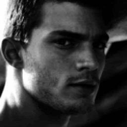 hovardaninbiri's profile picture. Benimde bi zamanlar sevmişliğim var..