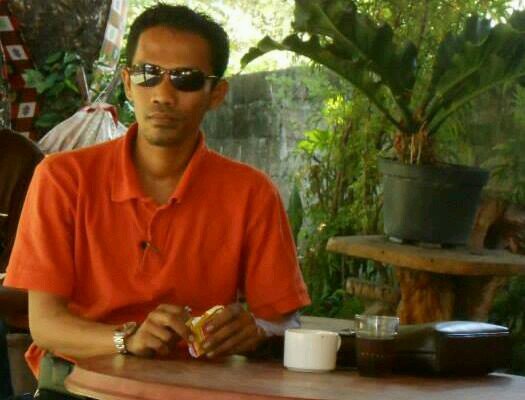 Help People to Help Them Self
