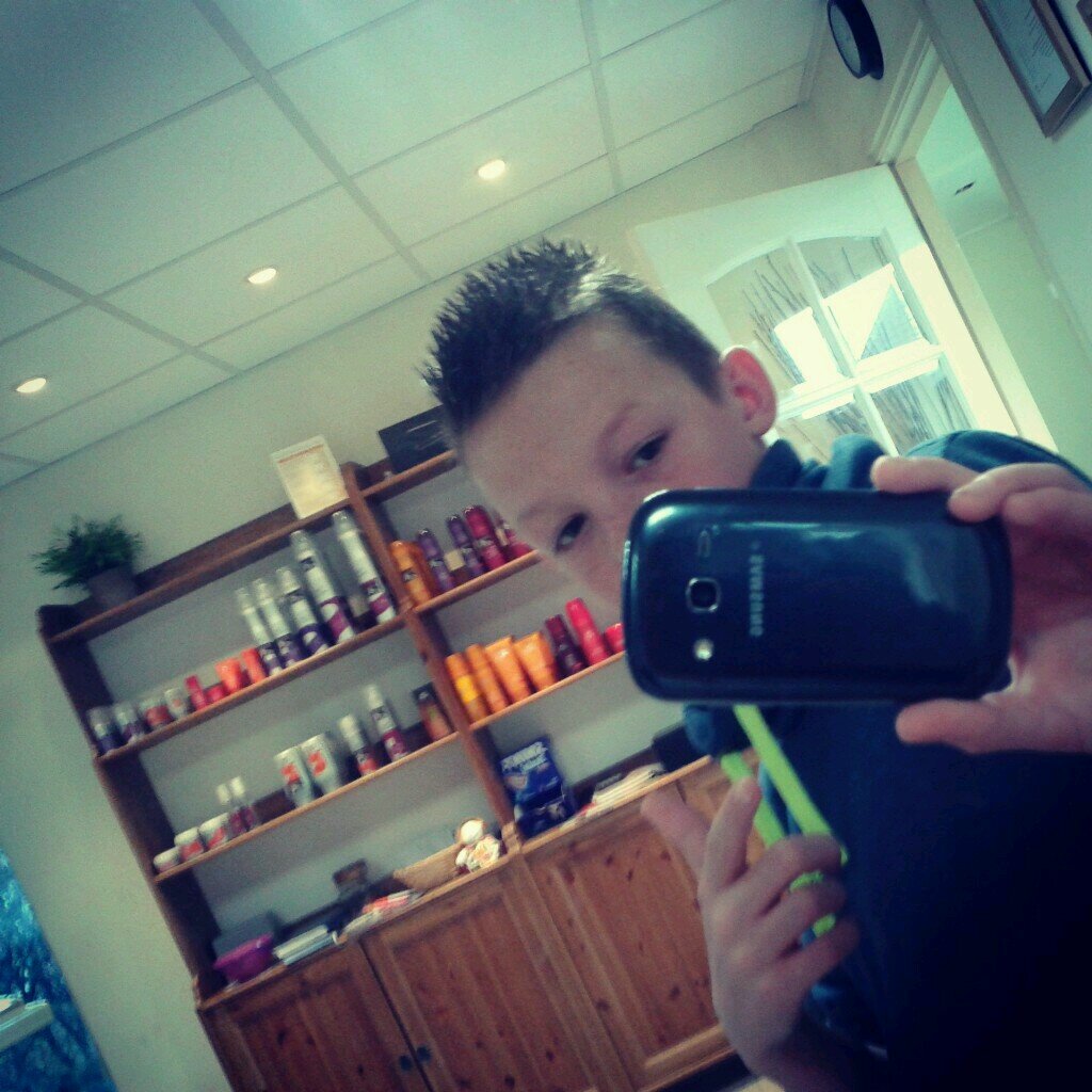 max_jeweet's profile picture. 