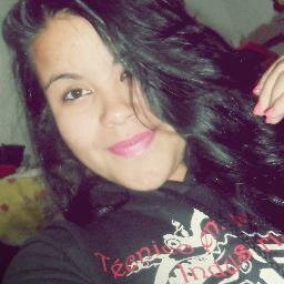Posso ter mil poblemas,e mil motivos para desistir,mas tenho uma única razão em que me faz continuar...Deus
http://t.co/okjL2J5zTW