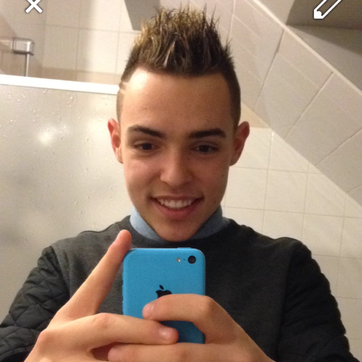 SNAP : OlivierDthr / BBM : 750064A7 #TeamPSG / #TeamBARÇA / #TeamRohff / #USV