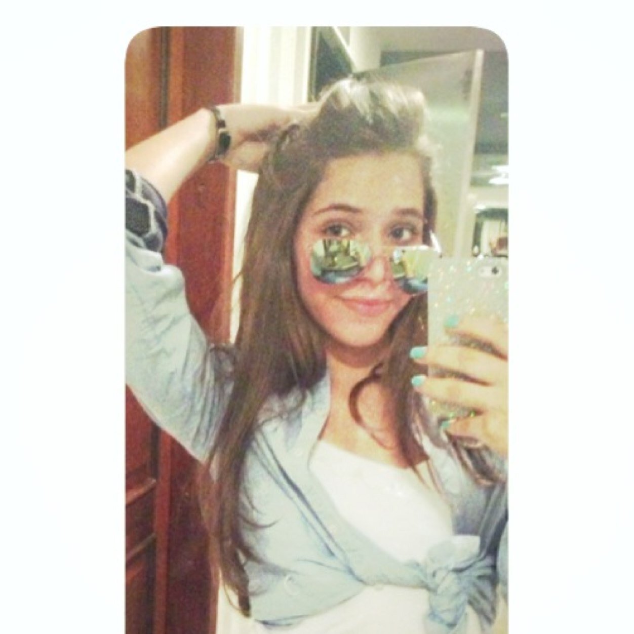 ''Enquanto a cor da pele for mais importante que o brilho dos olhos, haverá guerra.'' Bob Marley
