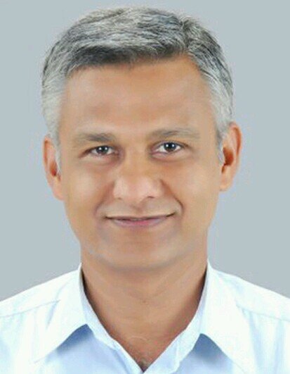 Am in Investment advisory services. Deals with Mutual Funds, other sorts of Deposit schemes including Tax saving,  Insurance products (Life / General) etc..