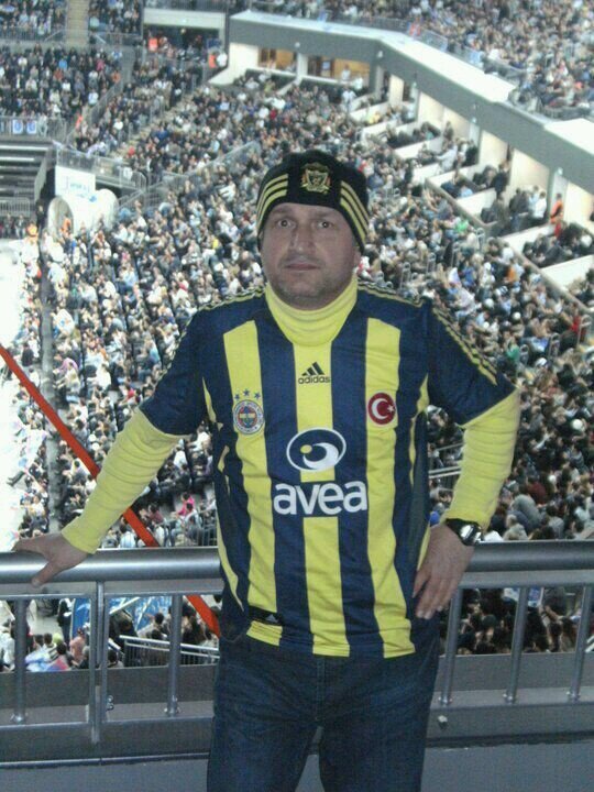 Hayat,inananlar ve salih ameller işleyenler dışında hep kaybedilir...