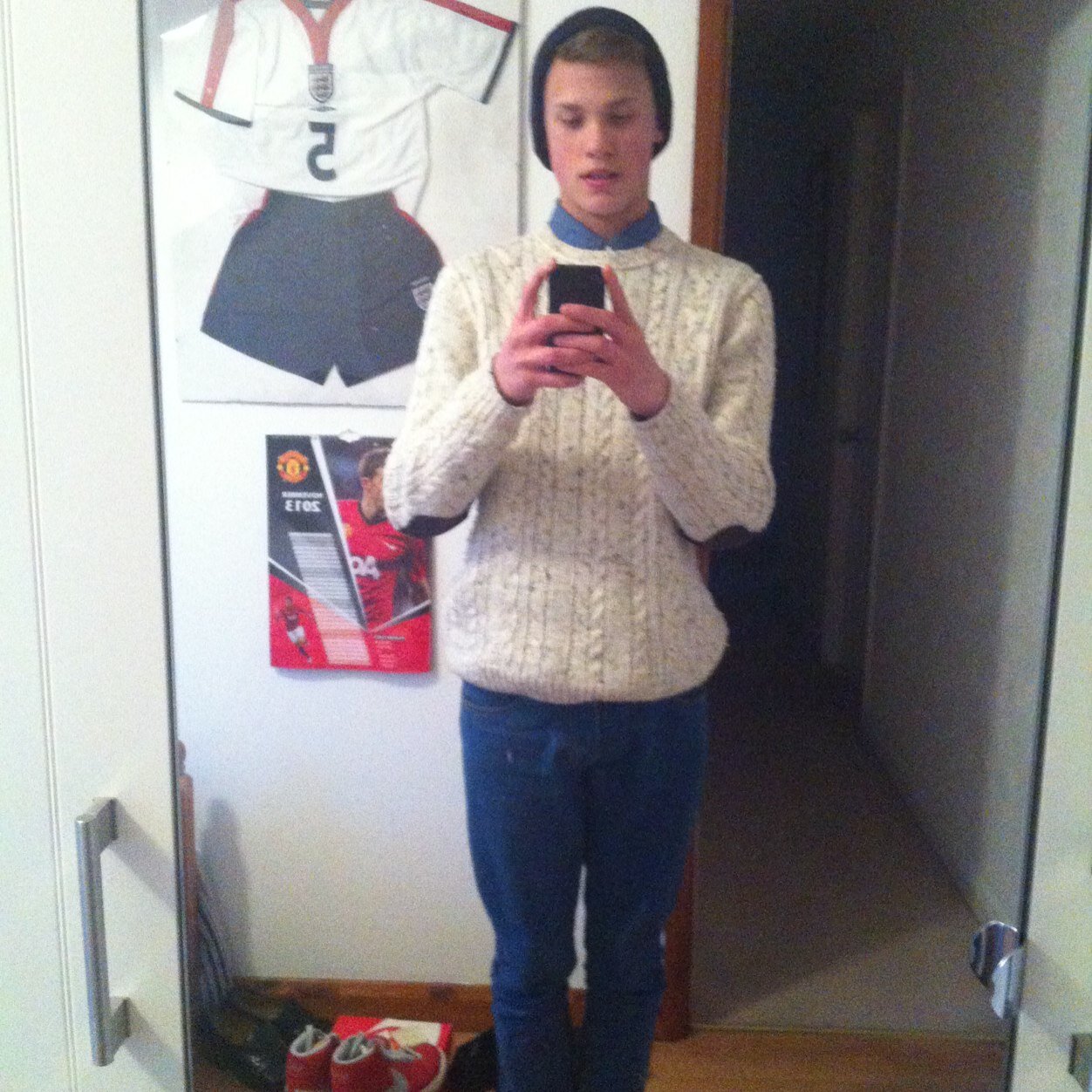 Shaun_cambell11's profile picture. Follow me i follow back :)