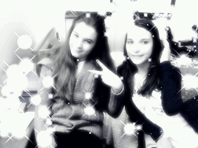 Dimenticali Wendy, dimenticali tutti. Vieni con me, dove non dovrai mai, mai pensare alle cose dei grandi.♥
