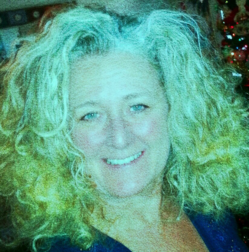 lorisidwell's profile picture. 