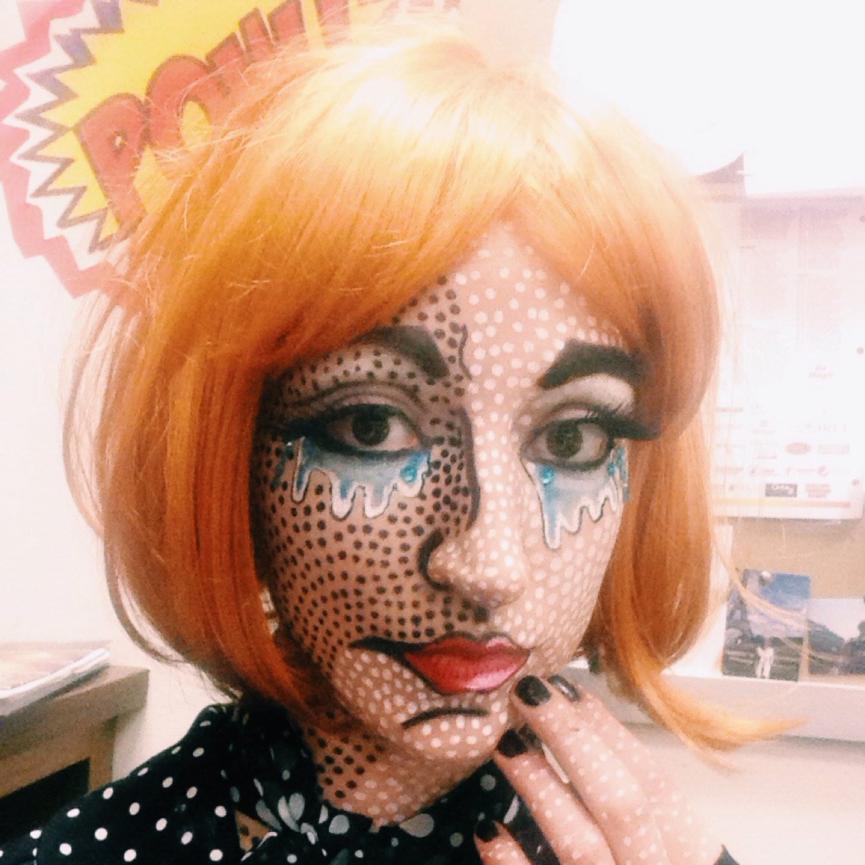 thebookofpoems's profile picture. 