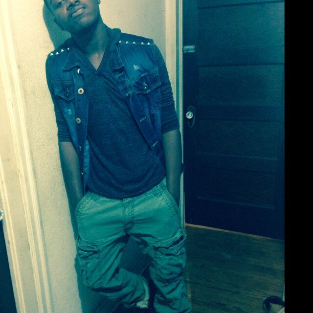 Sophomore at THEE Bethune-Cookman University #HailWildcats #BCU16. Kik: Miamivice_ Follow me I'll follow back ✈