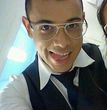 gui_sramos's profile picture. GOD IS A DJ and eu sou a música mais unica e volátil do universo, tenho meus dias de heavy metal, regularmente sou um POP e jamais serei um pagode...