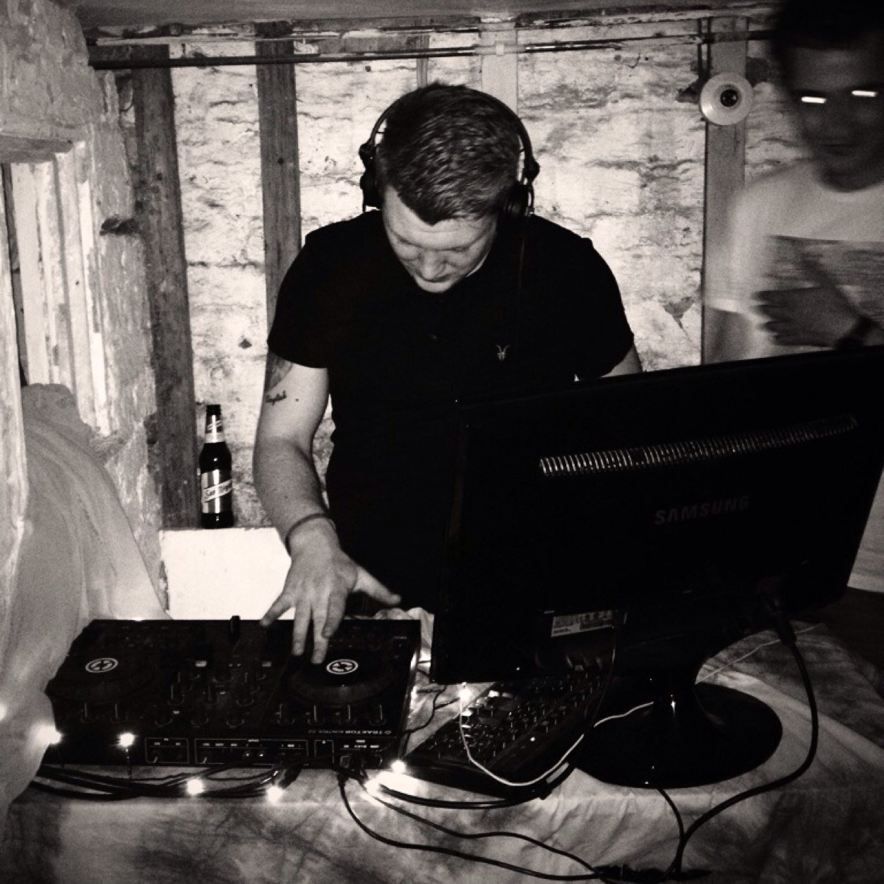 Palmtree91's profile picture. CITY.