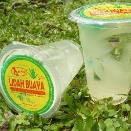 Melayani penjualan makanan dan minuman ringan.