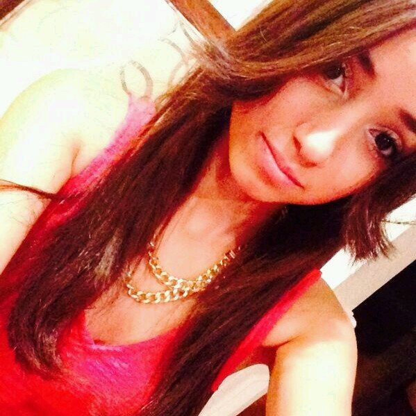 FOLLOW MY NEW ACCOUNT @JelenEuCruz