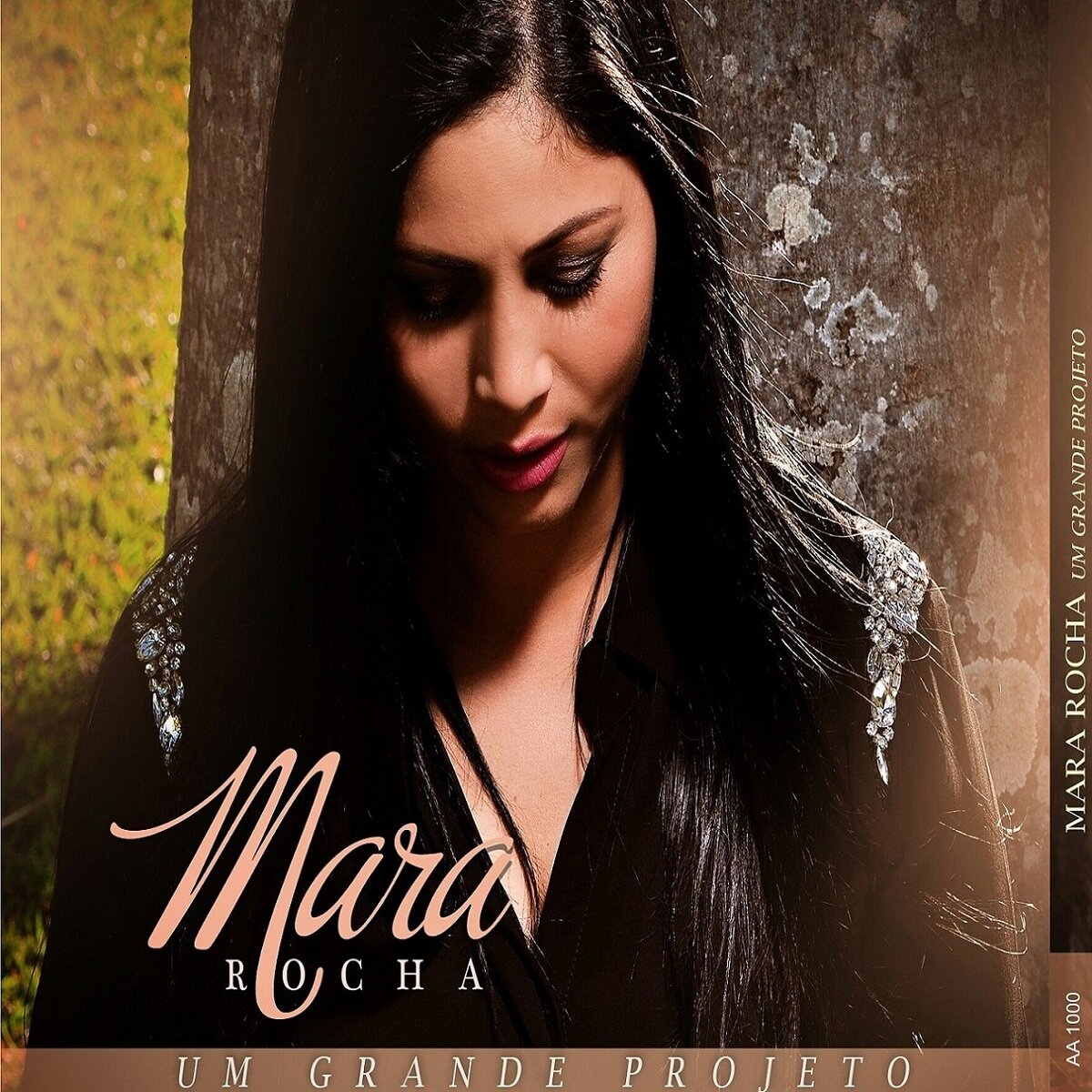 Sou cantora evangélica, amo louvar à DEUS, Lançei meu Primeiro CD em 2014: (Um Grande Projeto)  para Honra e Glória do  SENHOR!!  agendas:  (61)83008040