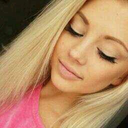 AshIeyy_xoxo's profile picture. 