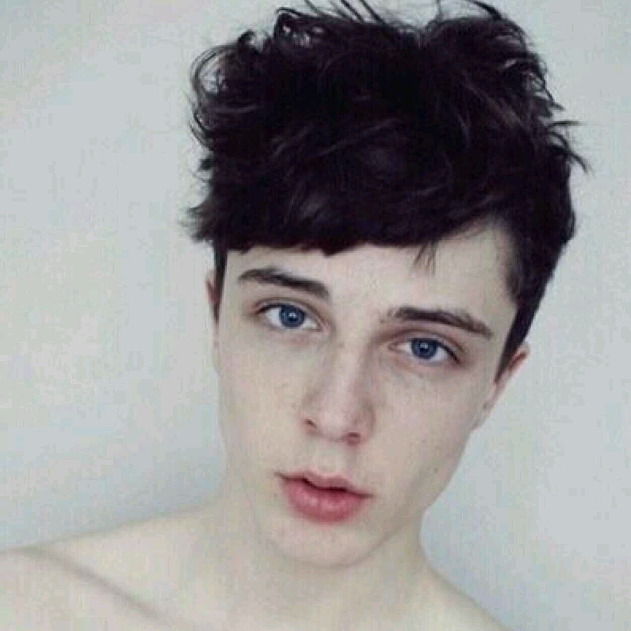 zeze_r9se Profile Picture