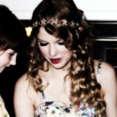 free follow! please follow @lvckyswift if you want :) ily