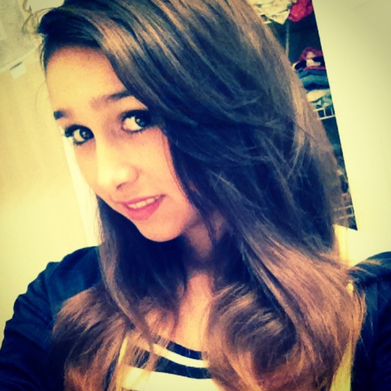 i love cheer :) luke bryans my idol :) !!!my fave colors blue :p lets turn up!!!!