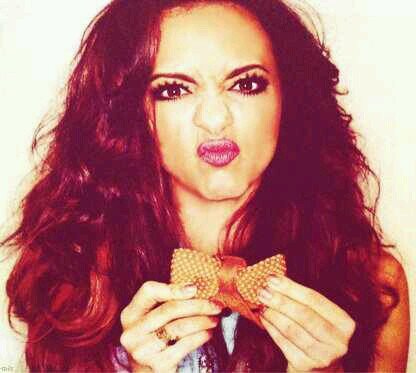 Hiii im jade :) im a bit weird and dirty ;) but you gotta love me, dont make me hurt you -.- so yea .