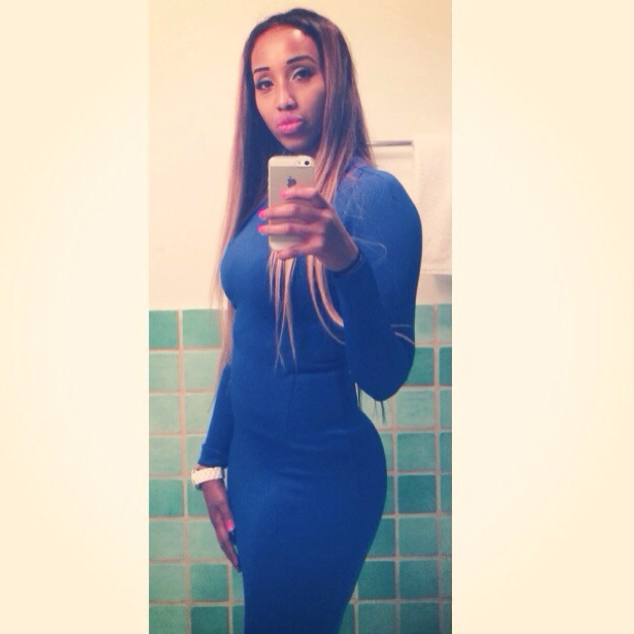 SophieeMusse's profile picture. I'm never home buying multiple luggage. I'm trying to stay gone... IG: Sophieemusse