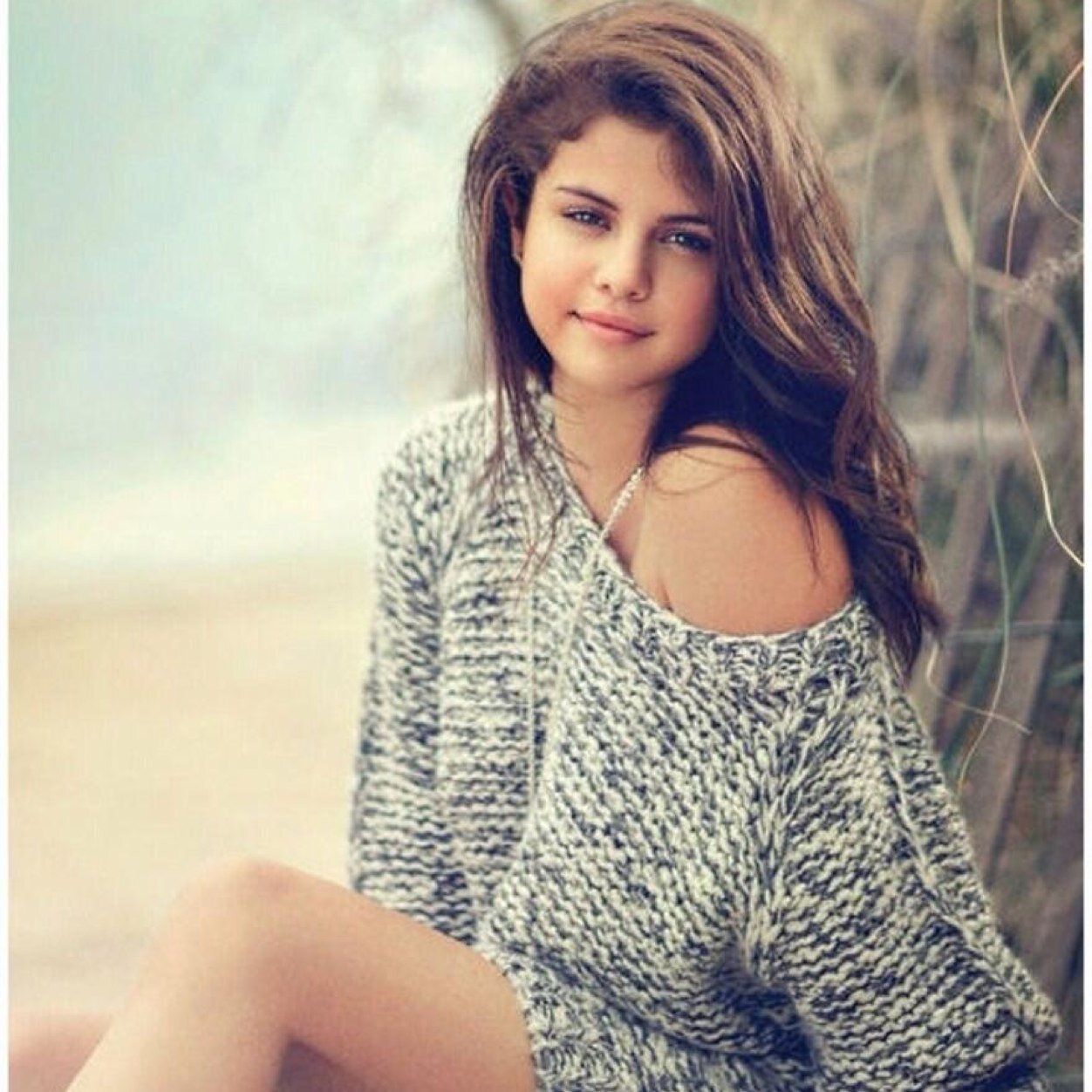 This i @selenagomez fangpage. All about her.