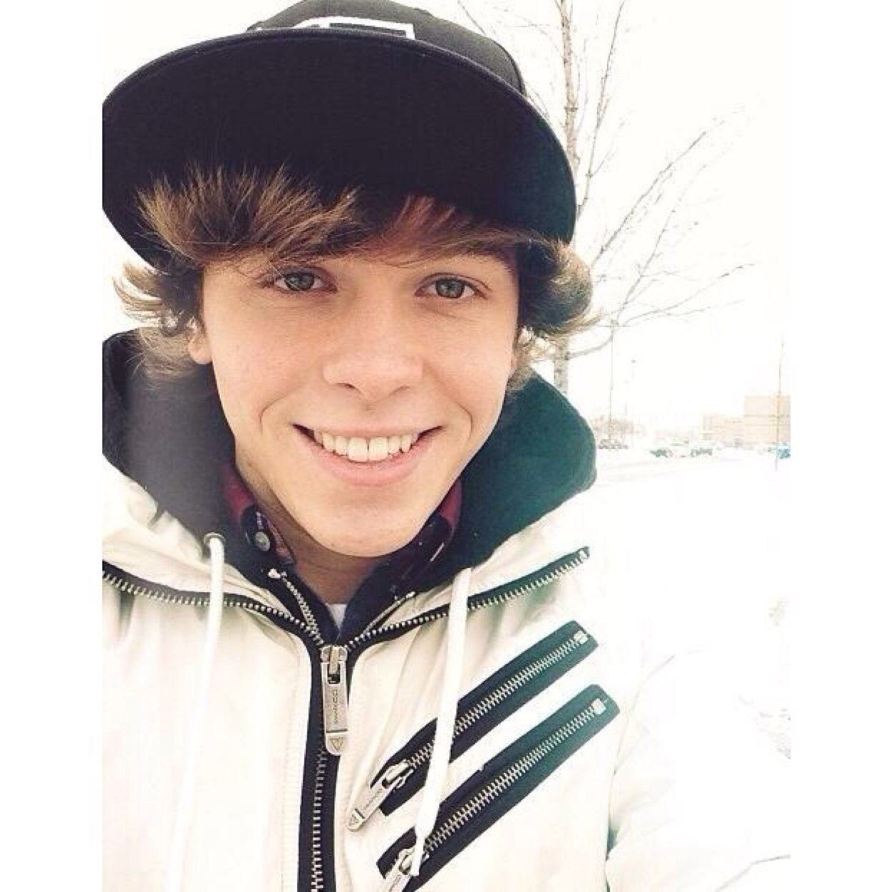 I said I love Emblem3 like I love my juice naked