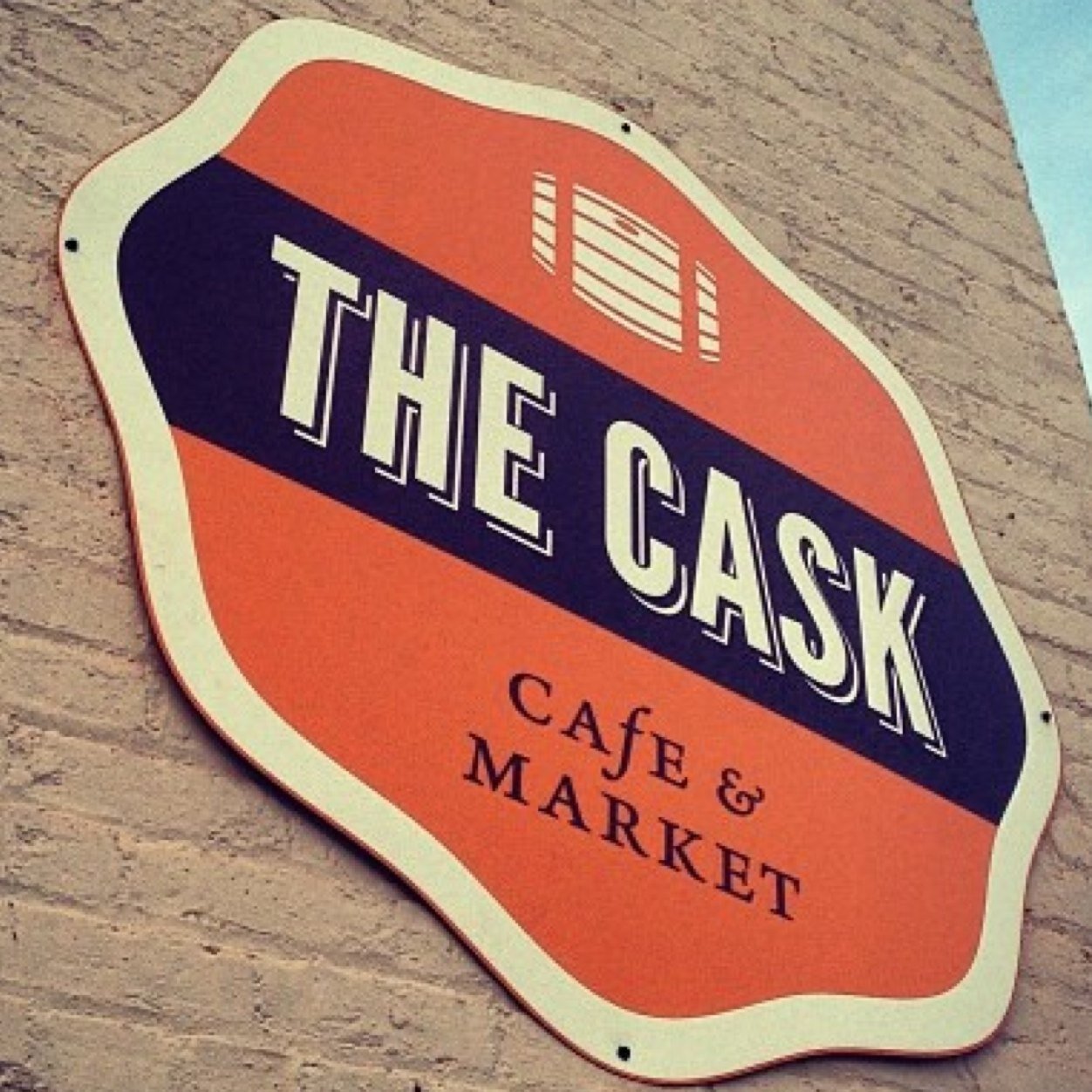 Open air Cafe style beer bar