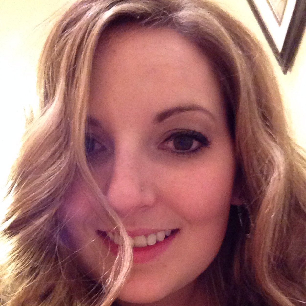 DanielleRussel7's profile picture. 